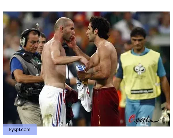 卡洛斯盛赞菲戈无论队长还是核心都展现非凡影响力领袖气质统领全场